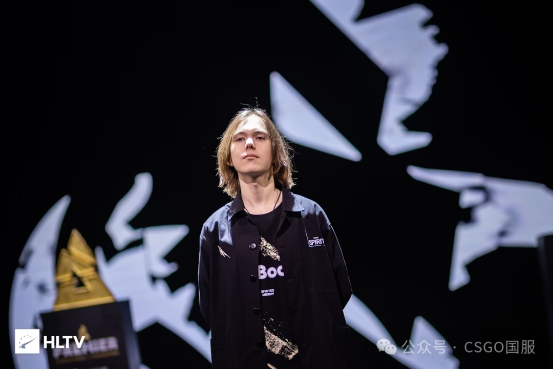 G2险胜T1，Xiaohu操刀奇招英雄翻盘四强赛3:1（柏林）